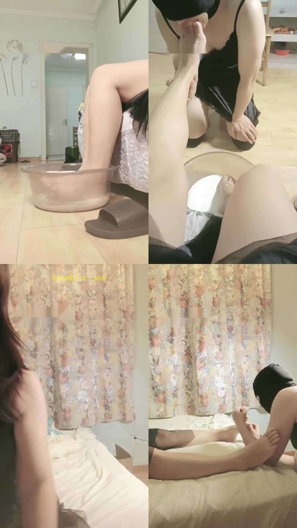 【嗯哼】下跪伺候主人沐足