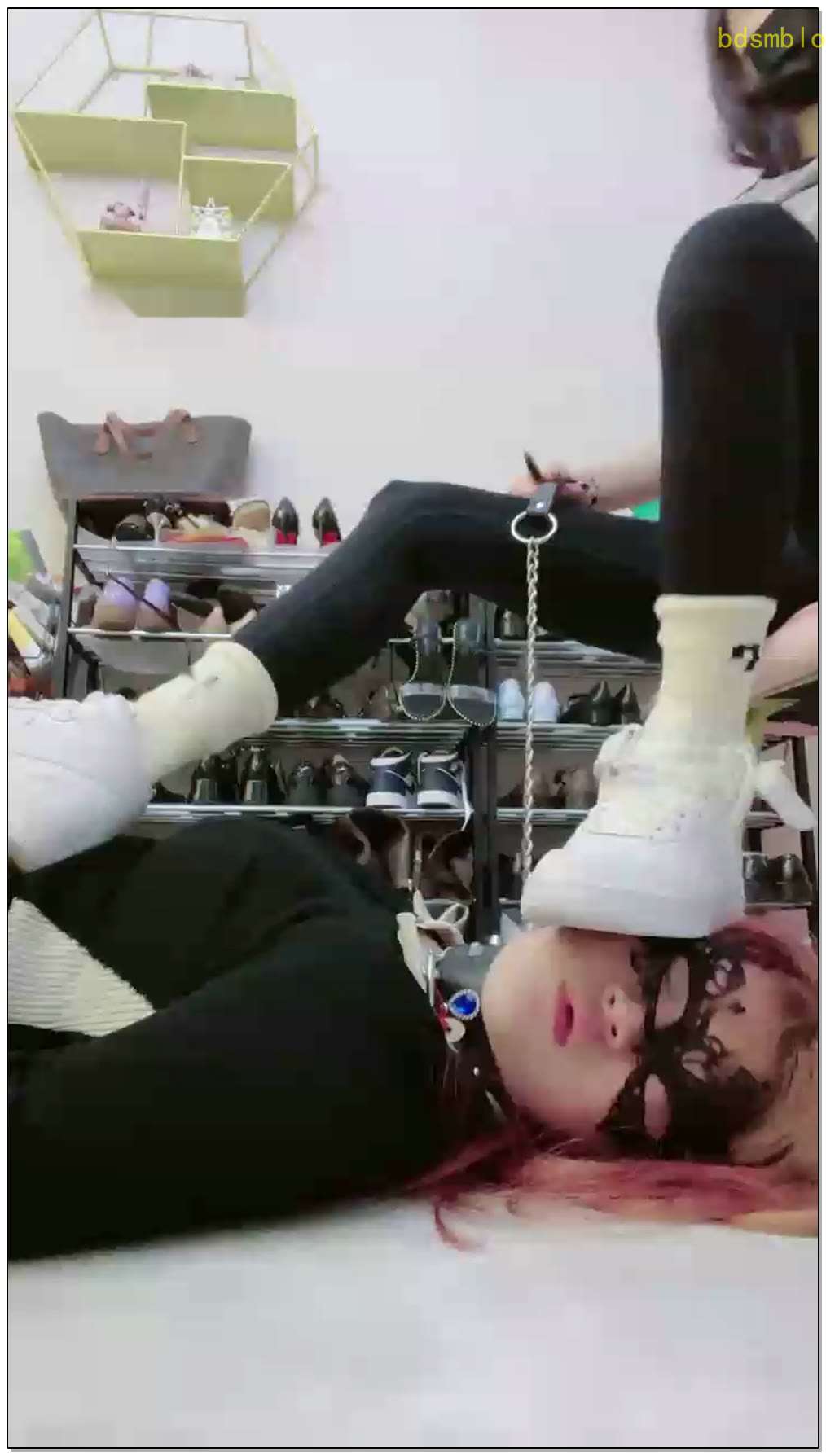 【希希子】阿月穿运动鞋棉袜玩女孩