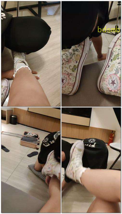 【蓝蓝大s】TJ场清理鞋子舔鞋舔脚强制闻臭袜子