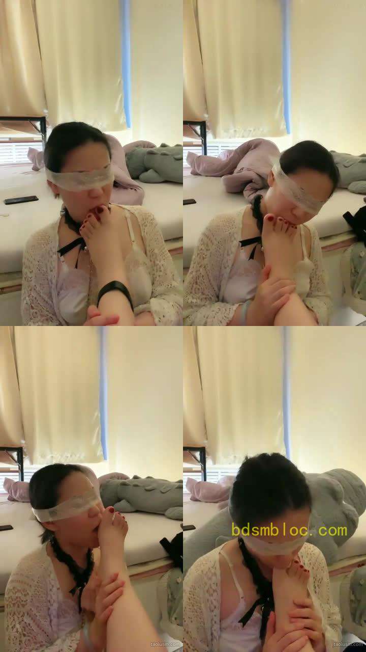 【漂亮的小羊S】母狗纯舔脚