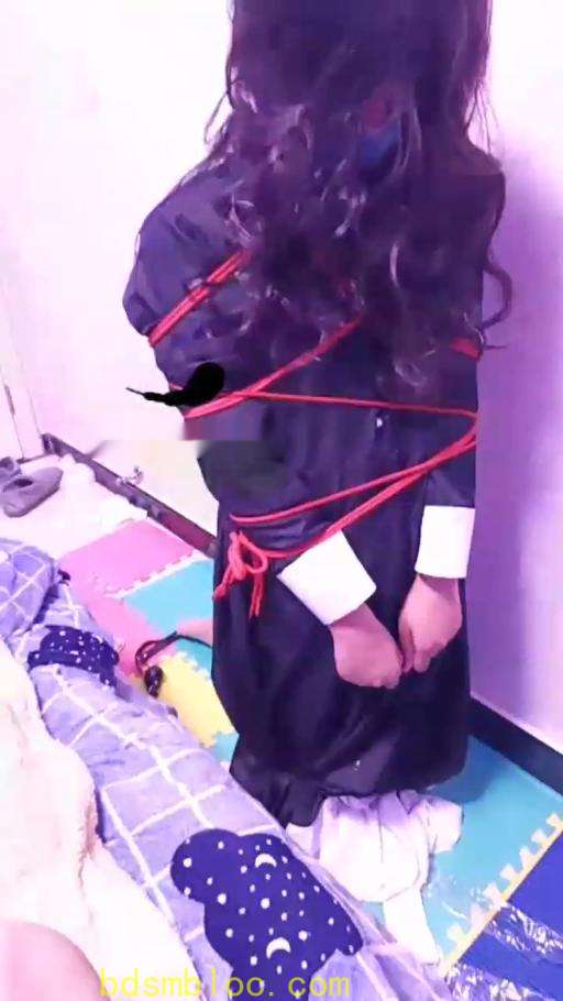 【漠然s】调教人妖M滴蜡