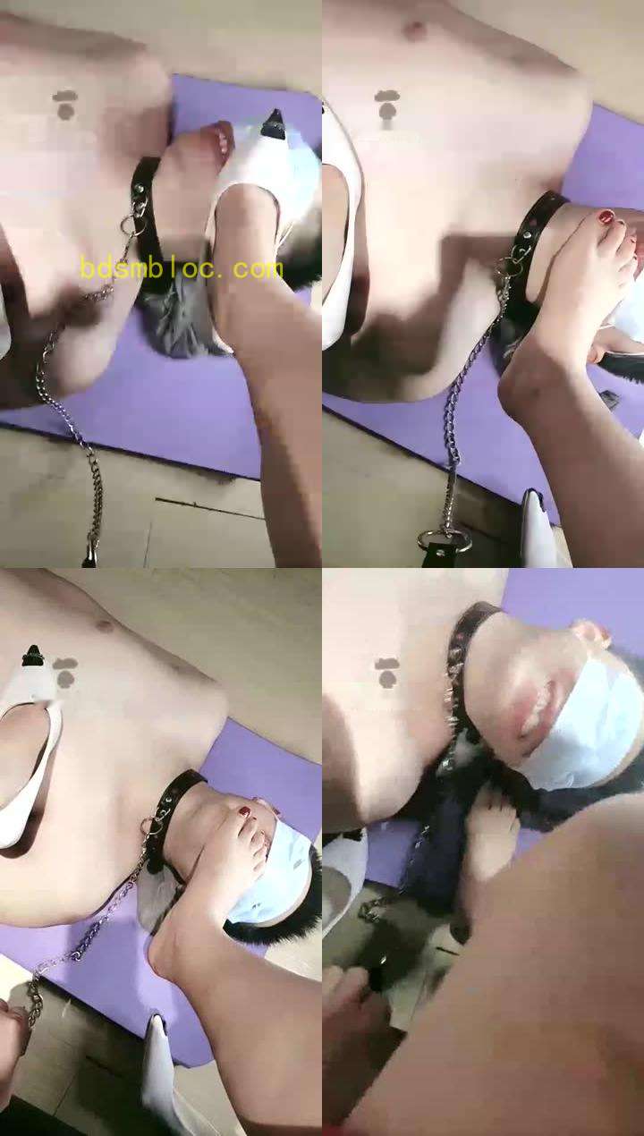 【林夕女王】家奴伺候舔鞋,舔脚,喂食（下半场）
