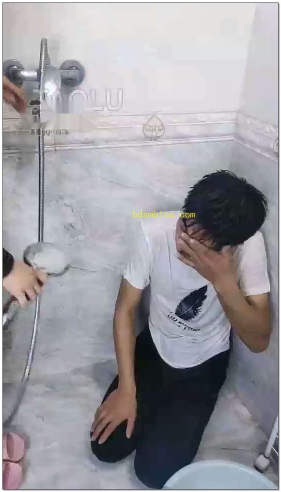 【Audrey丶雪儿】双强迫圣水淋浴