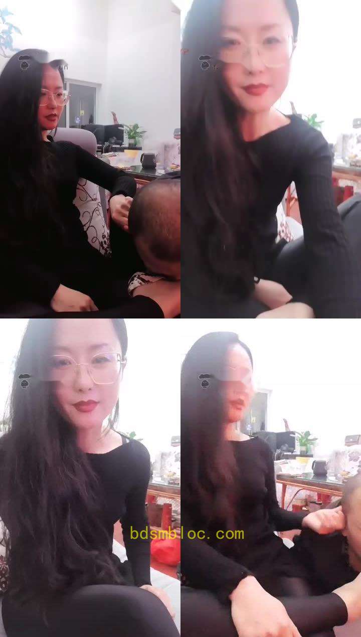 【女王菲主】特写拧耳朵舒筋活血
