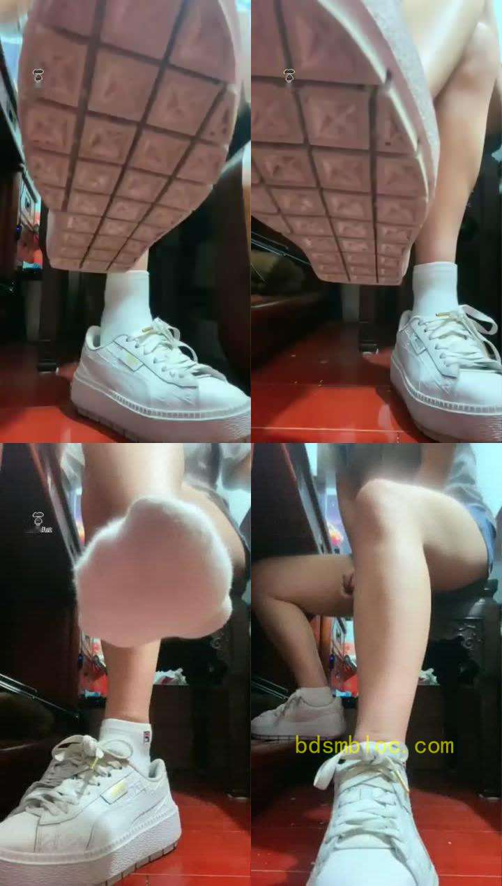【圆圆】第一视角袜子鞋底清理工快来