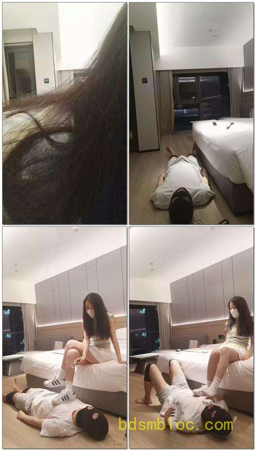 【御妍S】鞭刑踢裆训狗