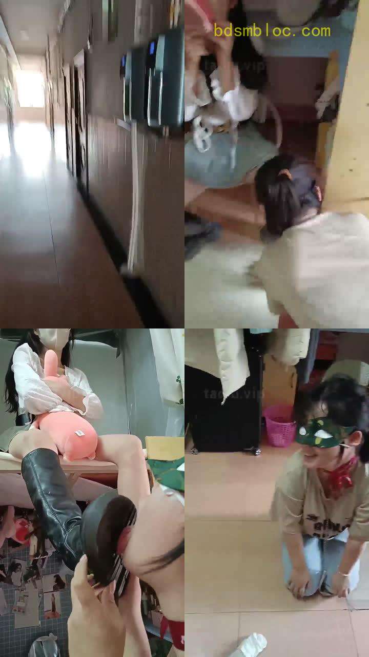 【爱可呀】在寝室走廊调教男奴突然有人从寝室走出来