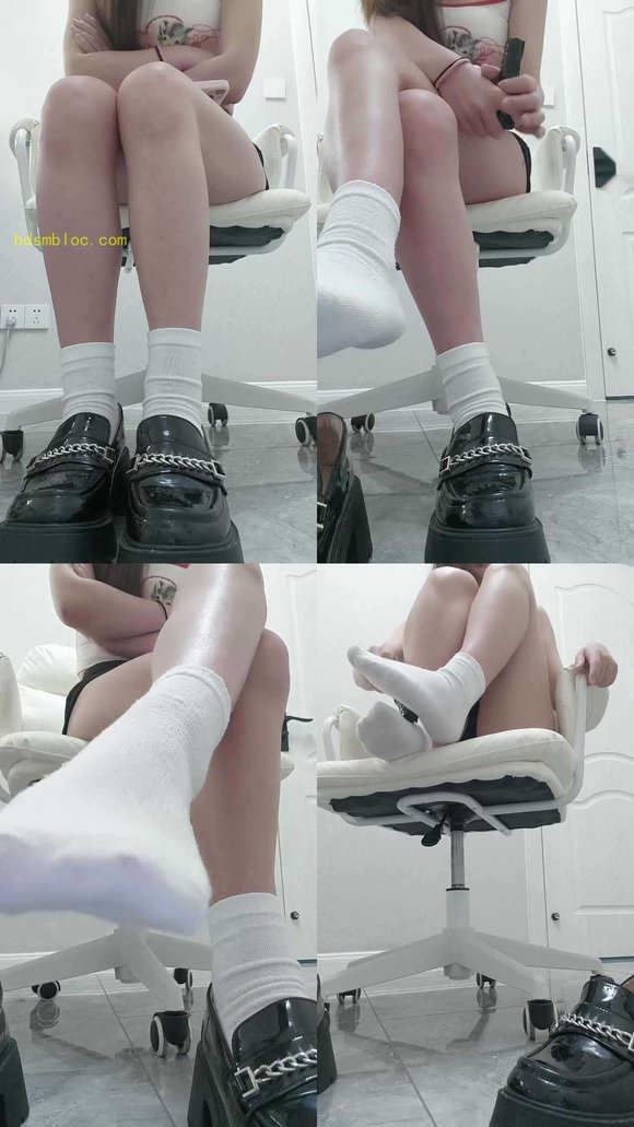 【梨柚冰】白袜羞辱