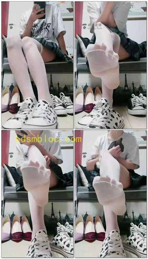 【莉亚S】第一视角白丝+脏鞋底