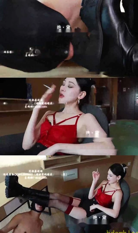 【艾琳】175高的模特 红丝袜和脏靴底舔舐